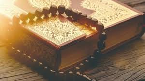 (sebagian mereka menjadi pemimpin bagi sebagian lainnya) karena kesatuan mereka dalam kekafiran. Isi Kandungan Surat Al Maidah Ayat 48 Bunyi Tafsir Lengkap
