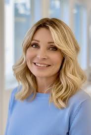 Army Vet. Grandma. Rock Star? Terri Hafner Riley's classic rock covers are  making thousands of people smile online and now she tells HLN's Susan  Hendricks that she's planning some live shows! "The