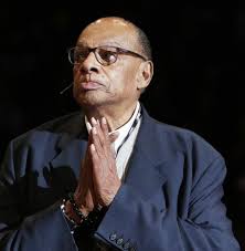 Basketball Hall of Famer George Raveling, who influenced Michael Jordan's  Nike deal, dies at 88.  https://cleveland19.com/2025/09/03/basketball-hall-famer-george-raveling-who-influenced-michael-jordans-nike-deal-dies-88/