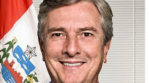 Roberto Moniz leva Viola de Arame à Feira do Livro de Lisboa — DNOTICIAS.PT