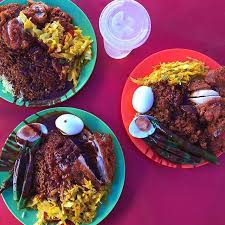 But, to the uninitiated, one might get confused with the rice dish that is. Avoeats The Famous Salman Nasi Kandar In Kajang Avowrites