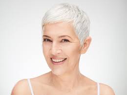 Die Besten Frisuren Fur Dunnes Haar Ab 50 Liebenswert Magazin