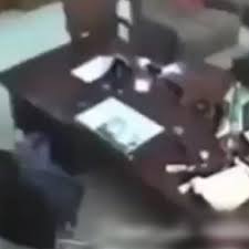 جرم «رابطه نامشروع» از حساسیت بالایی در محاکم قضایی کشور برخورداراست زیرا از آن دسته جرایمی است که جهت بررسی واعمال قانونی نياز به شاكي خصوصي ندارد. ÙÛŒÙ„Ù… Ù…Ù†ØªØ³Ø¨ Ø¨Ù‡ Ø±Ø§Ø¨Ø·Ù‡ Ø¬Ù†Ø³ÛŒ ÛŒÚ© Ø²Ù† Ø¨Ø§ 5 Ø¹Ø¶Ùˆ Ø´ÙˆØ±Ø§ÛŒ Ø´Ù‡Ø± Ø¨Ø§Ø¨Ù„ Ø³Ø§Ø¹Ø¯Ù†ÛŒÙˆØ²