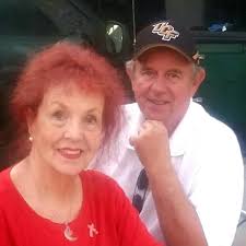 The Dark Tower Companion: A Guide to Stephen King's Epic Fantasy: Vincent,  Bev: 9780451237996: Amazon.com: Books