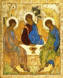Sfânta treime (tatăl, fiul şi sfântul duh) este prăznuită a doua zi după duminica pogorârii sfântului duh, adică în lunea rusaliilor. Sfanta Treime Doxologia