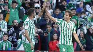 Currently, real betis rank 6th, while atlético madrid hold 1st position. Betis Vs Atletico Simeone Suffers First Defeat To Real Betis As Atletico Madrid Fail To Close Gap At The Top Laliga Santander
