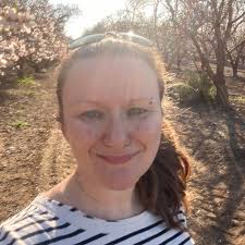 מחפשת מישהי שמתעסקת עם דיקור סיני..