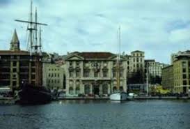 Centre commercial le primptemps traverse montre marseille. Marseille Wikitravel