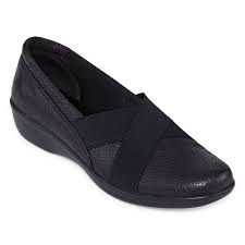 Yuu Womens Darling Slip On Shoe Round Toe Women S Slip On Shoes Slip On Shoes Black Slip On Sneakers