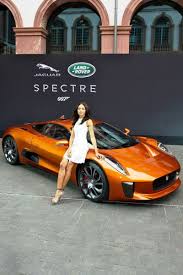 007 Spectre Bond Cars Jaguar Cx 75 Defender And Rrs In Mouthwatering 99 Photo Closeup In 2020 Bond Cars Jaguar James Bond Cars