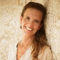 Stefanie Dahl's Instagram, Twitter & Facebook