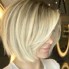 Frisuren für halblanges haar mit pony. 56 Moderne Bob Frisuren Stufig In 2020 Bob Frisur Dunnes Haar Bob Frisur Bob Frisuren Blond