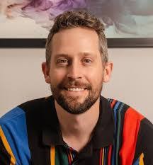 Deanna Pollard's Instagram, Twitter & Facebook