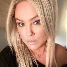 Tricia Barton's Instagram, Twitter & Facebook