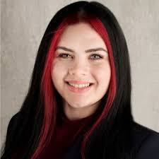 Hi everyone! It is my genuine pleasure to announce that I've been chosen to  drive the OSCAR MAYER FOODS Wienermobile starting this June. With 7500  applicants this year, I was one of