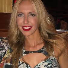 Elena Fleck's favorite items