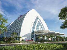 Near to tabung haji, mitsui outlet, movenpick hotel klia,airport klia 1 & 2,kip mall,xiamen university malaysia, putrajaya, picc, dengkil, nilai, sepang international circuit. Movenpick Hotel Convention Centre Klia Sepang Updated 2021 Prices