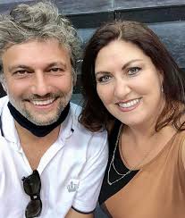 Startenor jonas kaufmann über seine kinder, sein faible für wien und die richtige berufswahl. Die Donnerstag Presse 23 Juli 2020 Klassik Begeistert