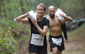 Encierro, from the verb encerrar, 'to corral, to enclose'; Hannes Liebach Und Victoria Brandt Siegen Beim 52 Cross Country Lauf Kurze Cross Challenge Distanzen Sorgten Bei Bestem Wetter Fur Begeisterung