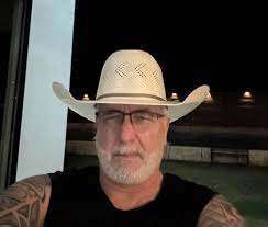 Love it .... Love it ... anyone else love it .. have a great day ... love  to all 💚💚💚💚