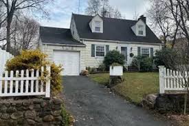 9 Patton Dr, Darien, CT 06820