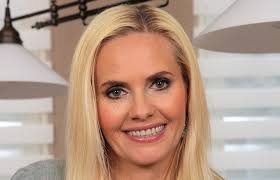 Lili Peterson's Instagram, Twitter & Facebook