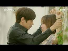 Kiss Scene Eric Moon And Seo Hyeon Jin From Drama Oh Hae Young Again Kdrama Dramas Coreanos Humor