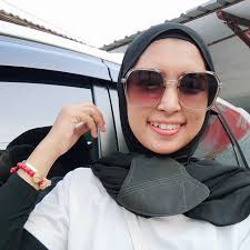 Nikmati Hidupmu sendiri , Tanpa membandingkan dengan Orang Lain☺☺ . Karna  level bahagia di tiap orang beda2 sayang😘😘