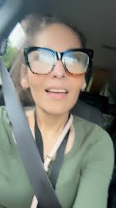 Debra Alanis Salinas (@soydebraalanis)