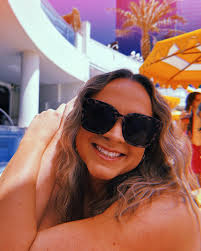 kendall wall (@kendall_wall) • Instagram photos and videos