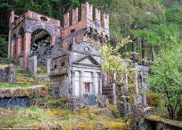 Italy manager roberto mancini said: Model Village Of Italian Landmarks Including 6ft Rialto Bridge Found Hidden In Welsh Woodland Daily Mail Online