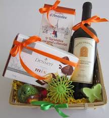 Bonjour Vous Etes Responsable Des Achats Paniers Cadeaux Champagnes Pour Votre Entreprise N Hesitez Pas A Nous Contacter Afin De Recevoir Une Offre Signs