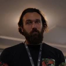 What's the secret to keeping the beat and mixing tracks?