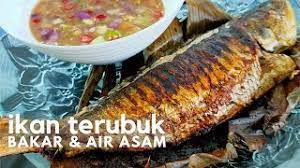 Ikan talapia dan ikan terubuk juga antara pilihan kegemaran ramai yang sangat sesuai untuk dipanggang menggunakan pes ini. Ikan Terubuk Bakar Daun Pisang Youtube