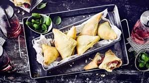 Pizzataschen Rezept Edeka Rezept Mediterrane Gerichte Rezepte Pizza Taschen