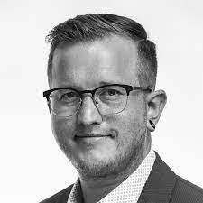 Jared Kearney's Instagram, Twitter & Facebook