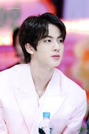 Foto bts bts photo seokjin k pop beatles jin kim hip hop v bts wallpaper guy. Bts S Jin And V Have Completely Different Auras Here S Why Fans Can T Get Enough Bias Wrecker Kpop News