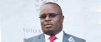 Calisto Cossa reduz taxas de DUATs na Matola