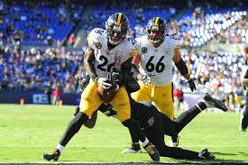 Bell surprised the football world when he failed to report to the steelers before their week 1 game against the cleveland browns. Steelers Vs Ravens Le Veon Bell Finally Looked Like Himself Again Sbnation Com