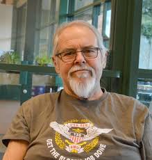 Vietnam vet finds healing via 'flying museum'