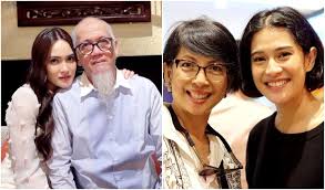 12 Artis Yang Berbeda Agama Dengan Orang Tuanya Tetap Rukun Dan Saling Mendukung