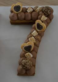 Pour la ganache chocolat au lait/praliné : Number Cake Biscuit Cafe Et Ganache Montee Au Chocolat 70 Sofia Beau Patisseries Compagnie