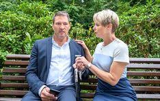 Jetzt lesen was spannendes passiert aktuelle spoiler zu gute zeiten schlechte zeiten bis zu 6 wochen entdecken gzsz guten zeiten schlechten zeiten drama. 540 Ideeen Over Sturm Der Liebe In 2021 Televisie Roze Roos Engelsen