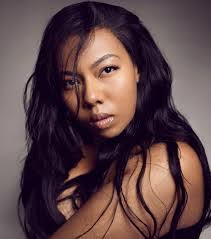 Lauren Jarrett's Instagram, Twitter & Facebook