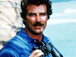 El día que Tom Selleck “mató” a su personaje en “Magnum P.I” y la dura  pelea para conseguir bonos para su equipo