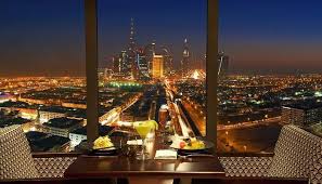 You can have some traditional american cuisine, like crab cakes, free range chicken, and filet mignon in a warm but elegant atmosphere. The Best Of Top 31 Romantic Restaurants In Dubai 2021
