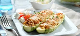 Una din rețetele mele preferate de dovlecei! Cel Mai Delicios Dovlecei Umplut Umplutura UmplutÄ Cu Dovlecei Dovlecel Umplut Cu Legume Coapte La Cuptor