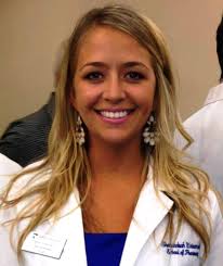 Ashley Kiziah's Instagram, Twitter & Facebook