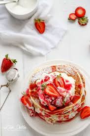 In a small bowl, mix together the flour and sugar. Strawberry Shortcake Greek Yogurt Pancakes