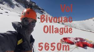 Ascension du volcan Ollagüe et vol en parapente.